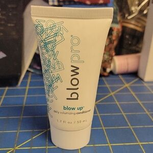 Blow Pro Volumizing Conditioner 50ml New Tube
